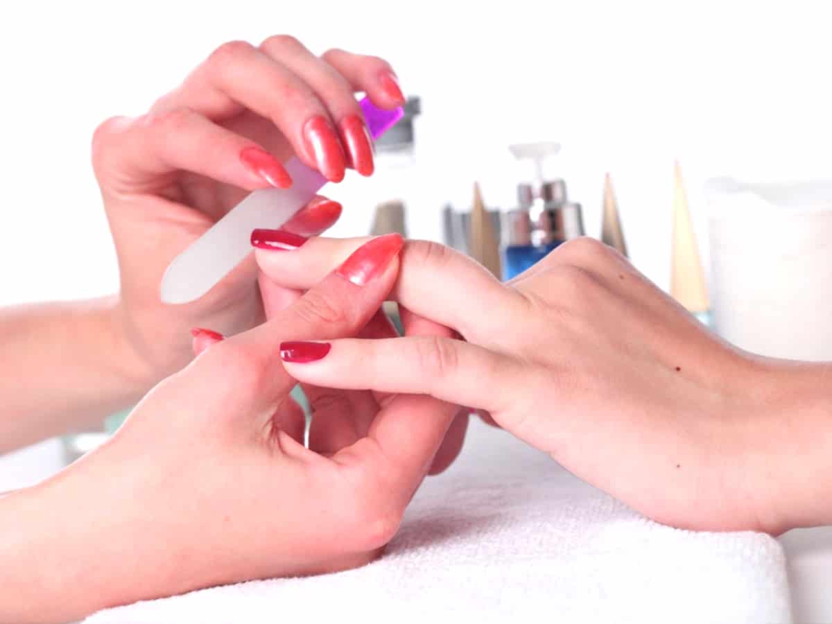 MANİKÜR-PEDİKÜR KURSU